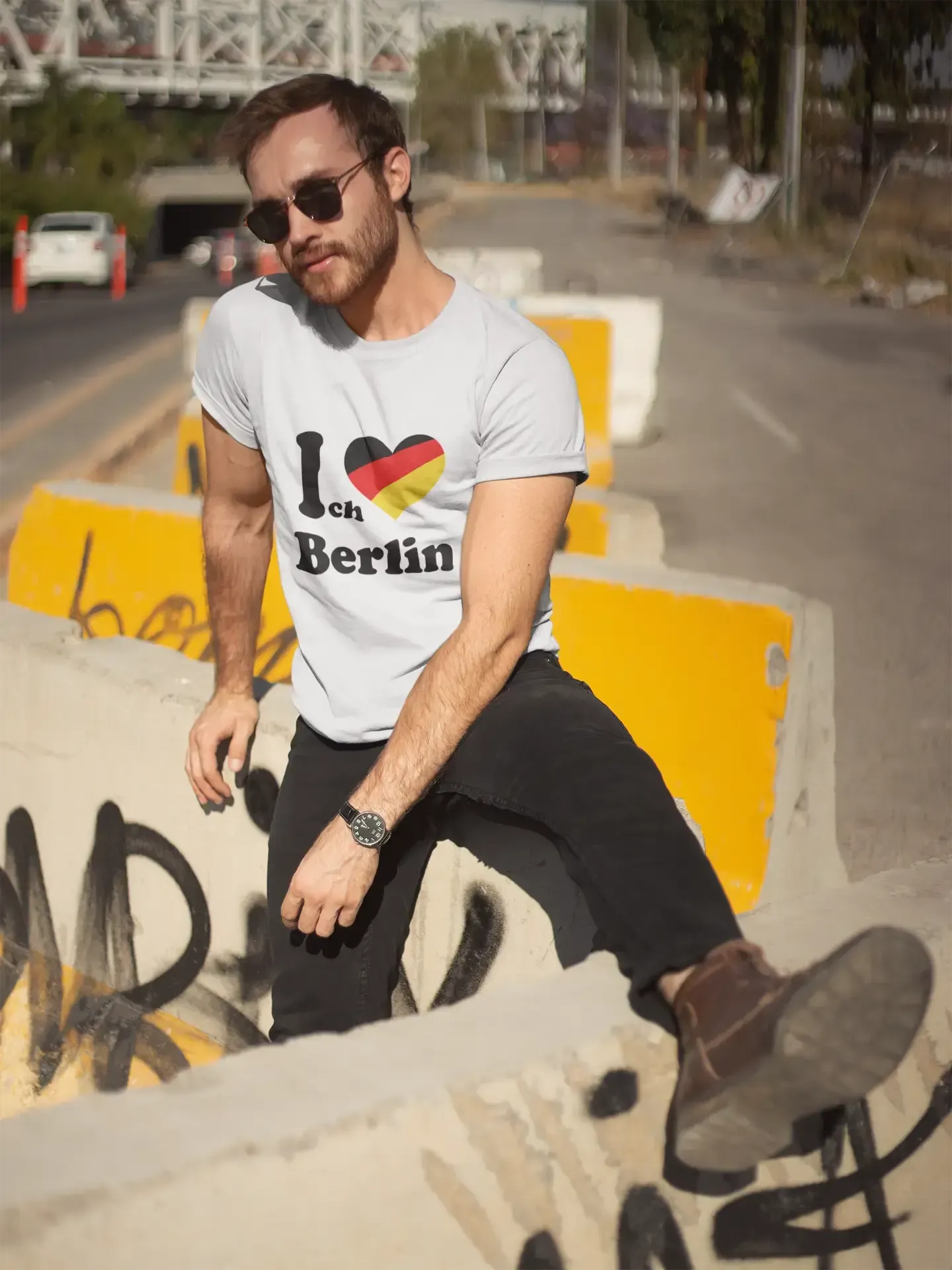 'Berlin, Men's Short Sleeve Round Neck T-shirt 00005