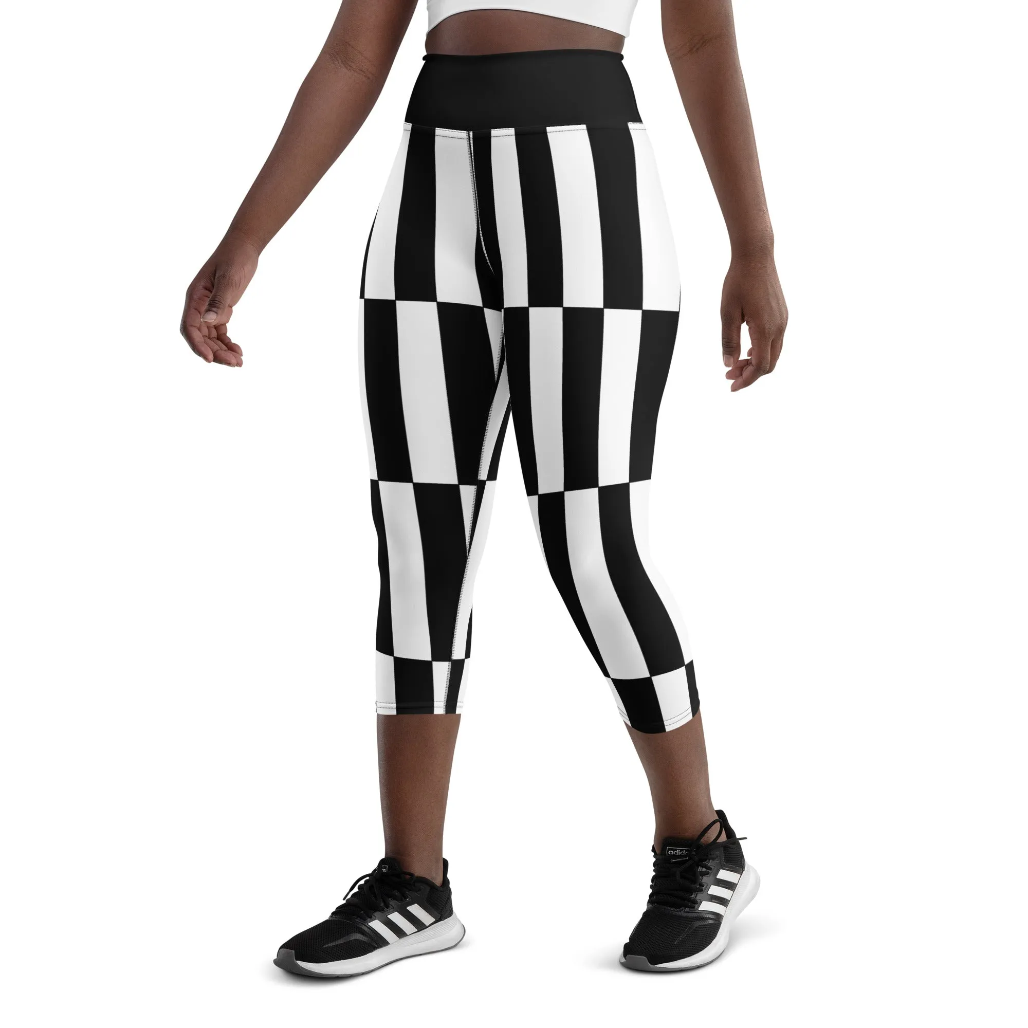 Black and White Optical Illusion Yoga Capris