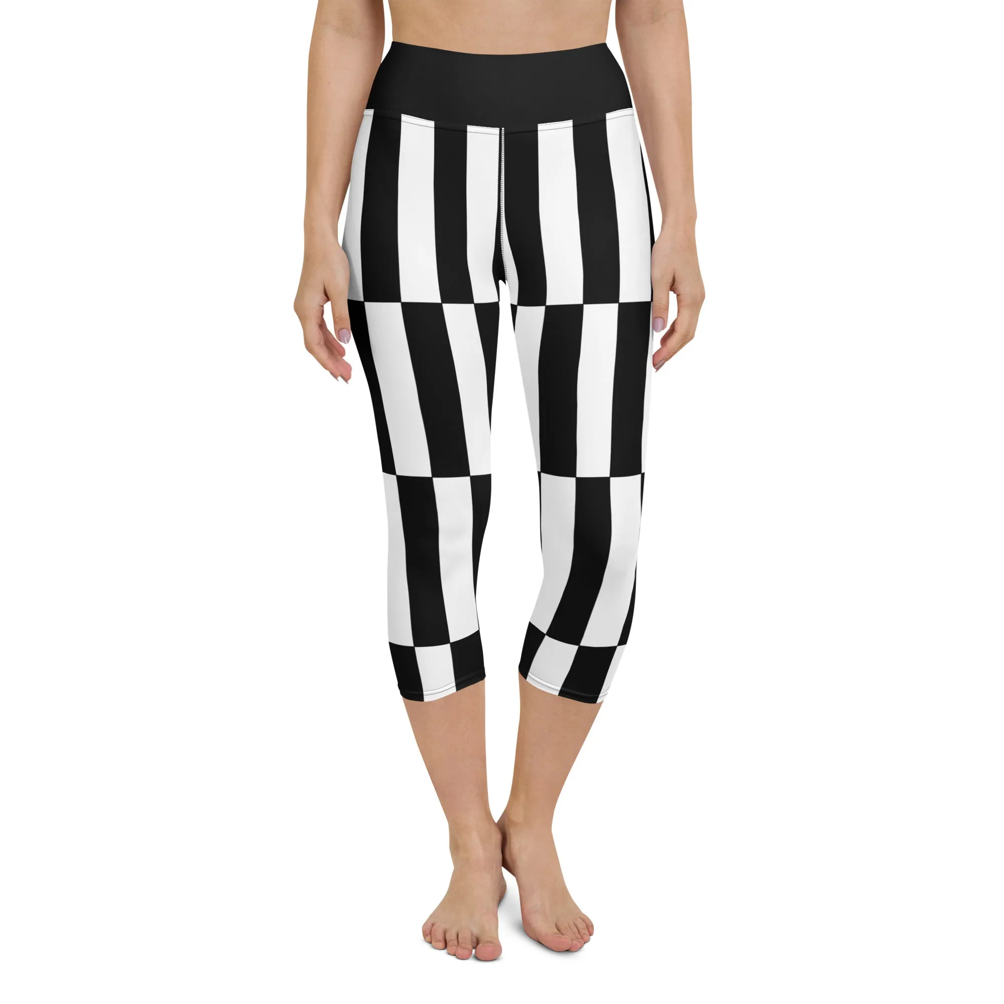 Black and White Optical Illusion Yoga Capris