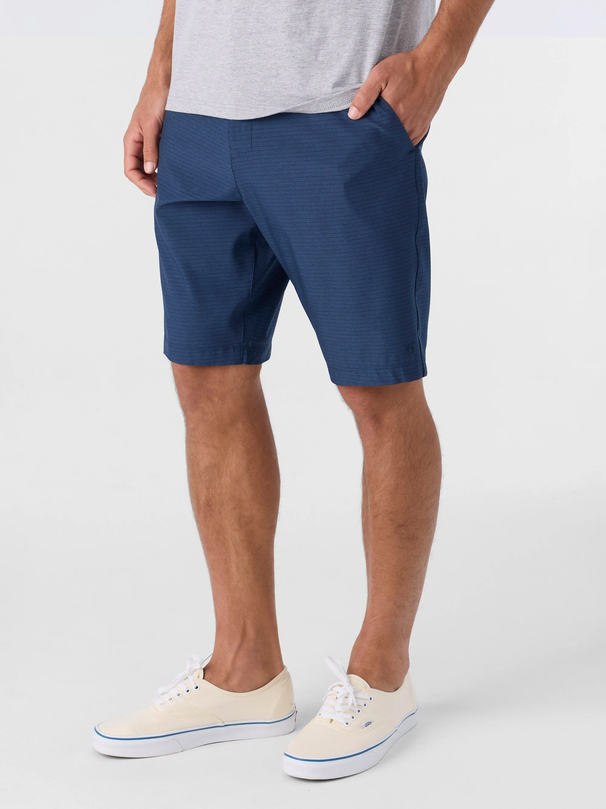 Everyday 20" Hybrid Shorts