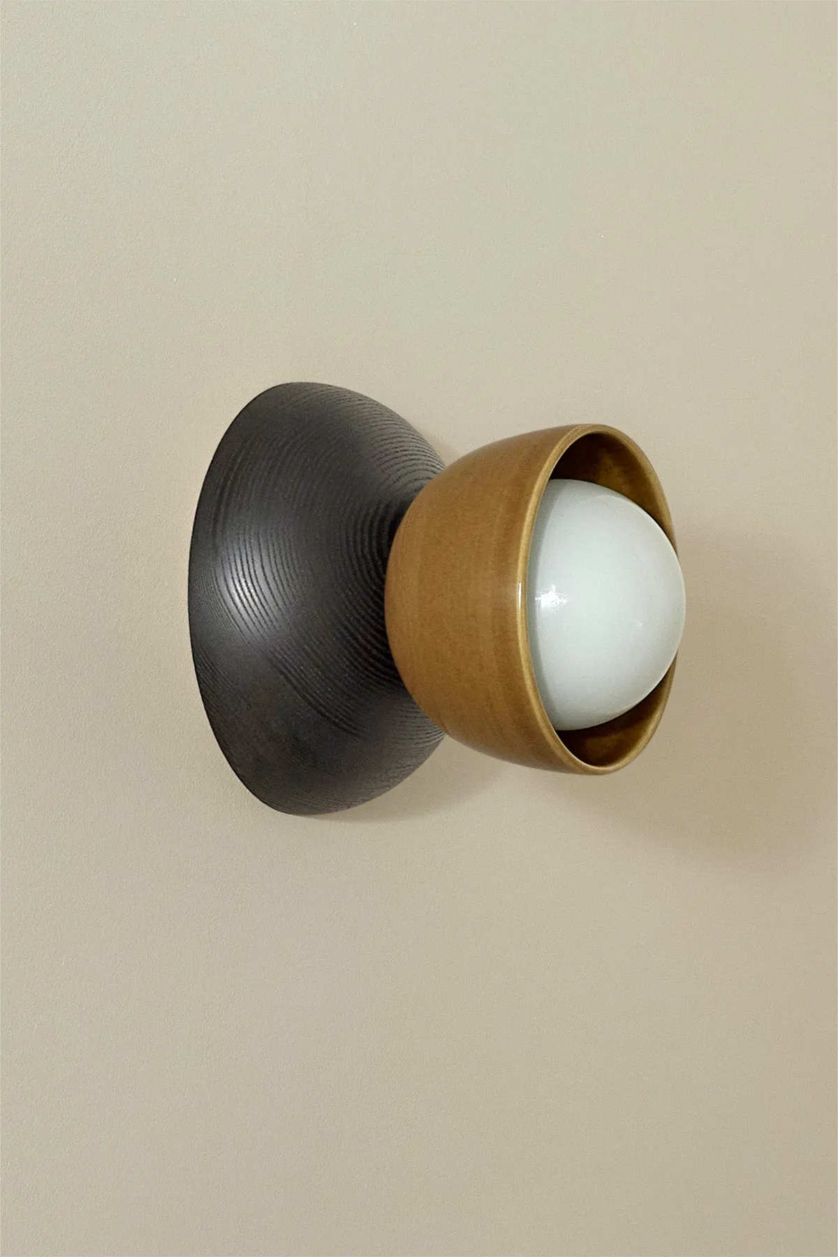 Terra 00 Surface Sconce